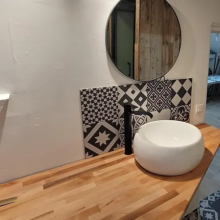 Surf Bed & Breakfast