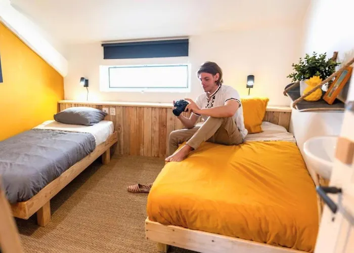 Surf Bed & Breakfast